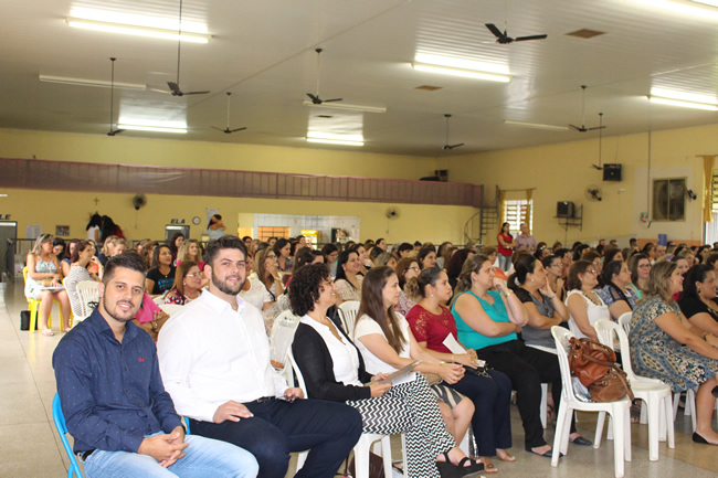 LEGISLATIVO PARTICIPA DE EVENTO DE VOLTA AS AULAS (01/02/2017)